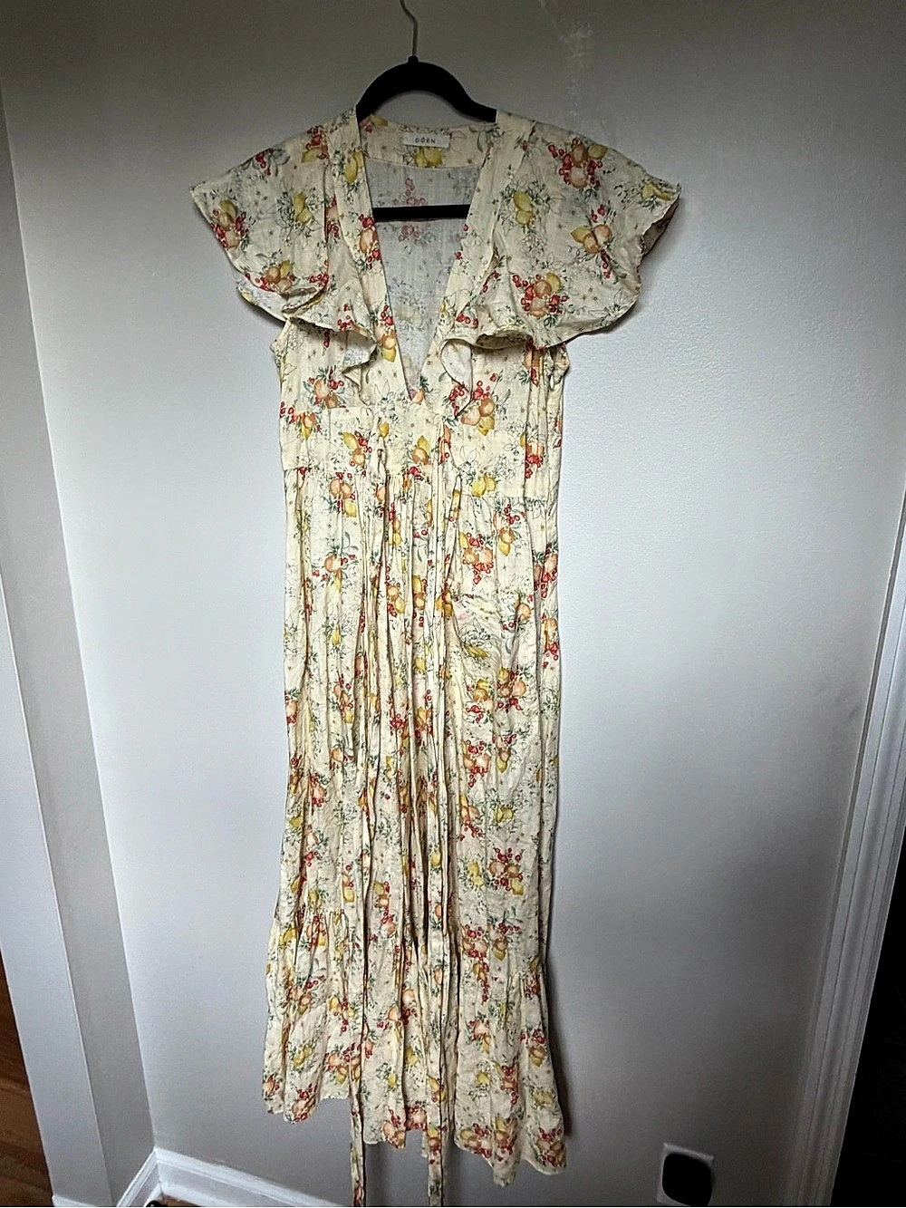 DÔEN Angeline Dress Floral Maxi Dress Cream & Red Like New size small